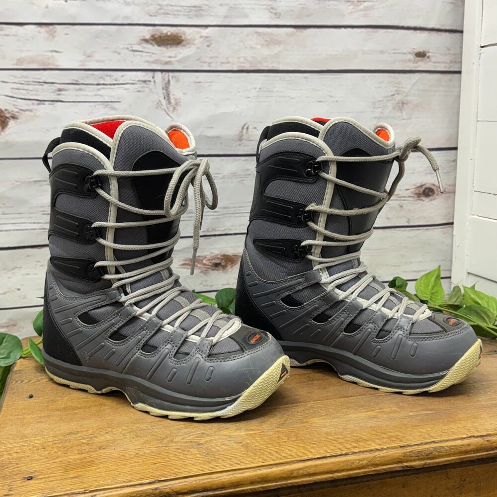 RIDE Woman’s Size 9 Snowboarding Boots Snow Board Winter Downhill Sports Gray